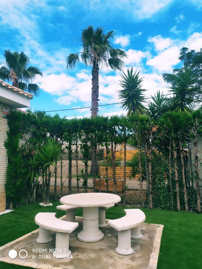Chalet Con Encanto Villa Palomares del Rio ภายนอก รูปภาพ