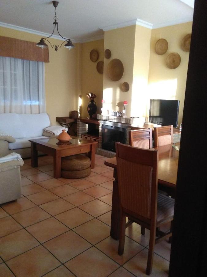 Chalet Con Encanto Villa Palomares del Rio ภายนอก รูปภาพ